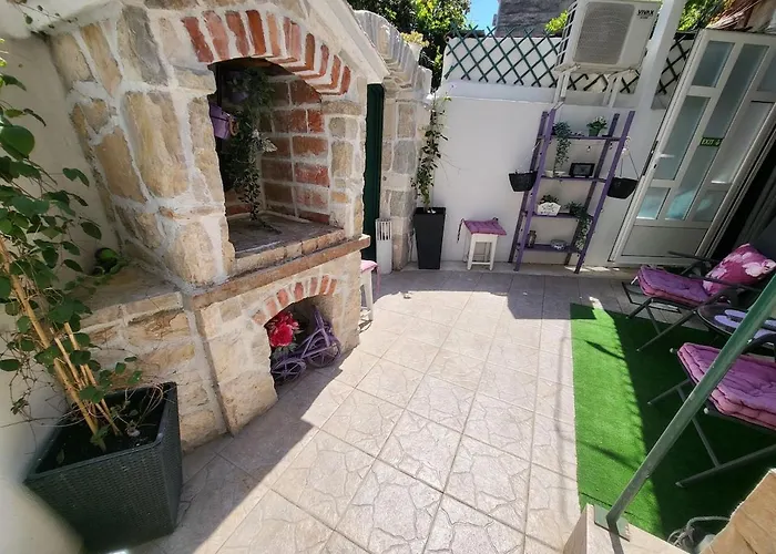 Batman Apartment Split