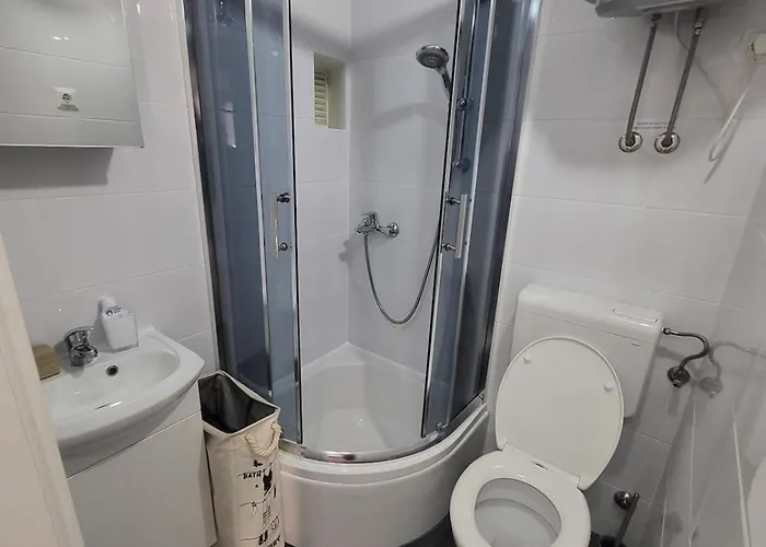 Batman Apartment Split