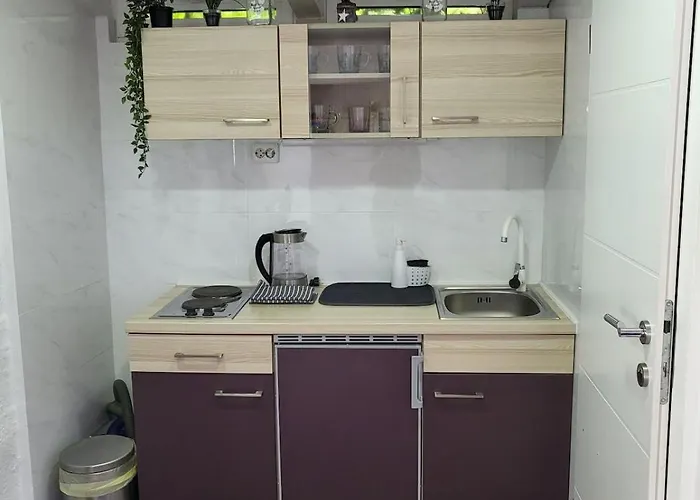 Apartment Batman Split