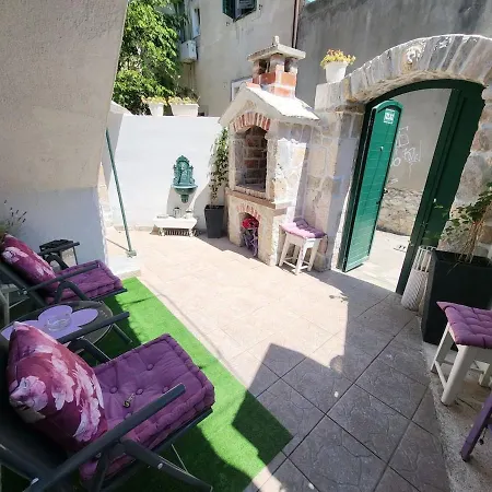 アパート Batman *